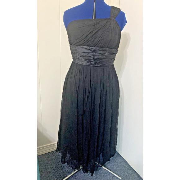 MAGGY LONDON WOMEN'S ELEGANT Silk DRESS BLACK ONE SHOULDER SIZE 8 Crepe Party - Picture 1 of 6
